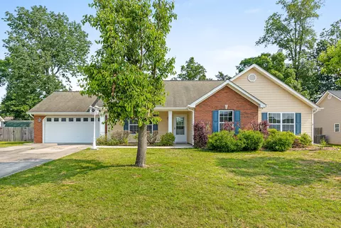 279 Century Station Dr, Rossville, GA 30741