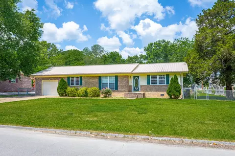 313 Serena Dr, Hixson, TN 37343
