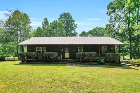 477 Davis Ln, Old Fort, TN 37362