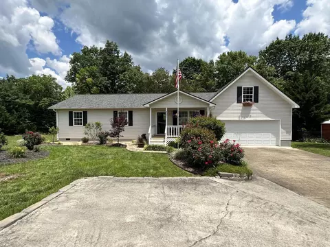 8221 Providence Rd, Ooltewah, TN 37363