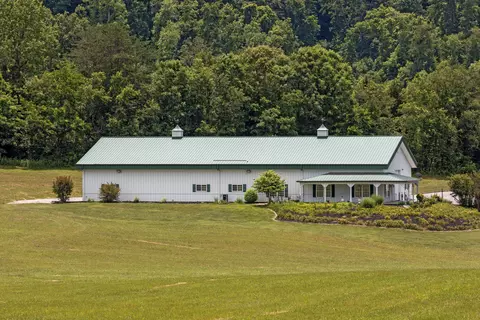 1100 Belltown Rd, Tellico Plains, TN 37385