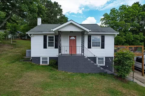 216 Eads St, Chattanooga, TN 37412