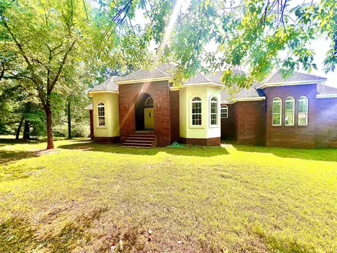 82 Co Rd #580, Bridgeport, AL 35740