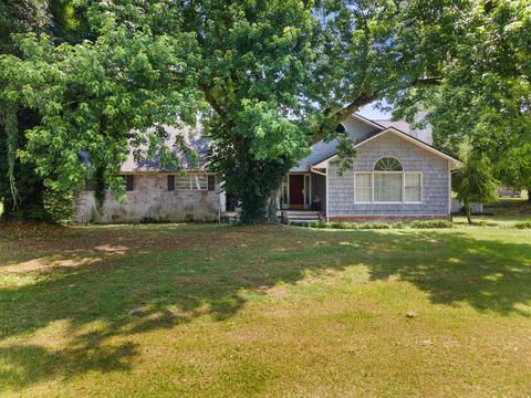 1223 SW Tunnel Hill Rd, Cleveland, TN 37311