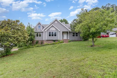 204 Lee Dr, Ringgold, GA 30736