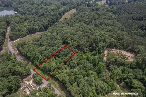 306 Chestnut Dr #306, Spring City, TN 37381