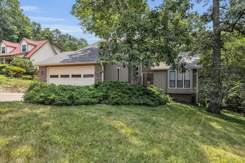 8800 Quail Run Dr, Chattanooga, TN 37421