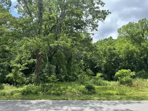 3409 Wilson Ave, Signal Mountain, TN 37377
