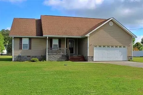 78 Hall Ln, Sylvania, AL 35988