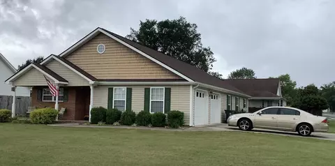 230 Century Station Dr, Rossville, GA 30741
