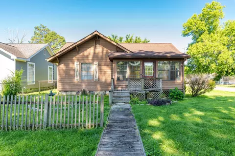 1201 Henderson Ave, Rossville, GA 30741