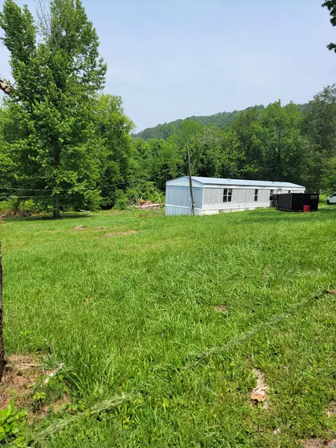 215 Wawona Dr, Wildwood, GA 30757