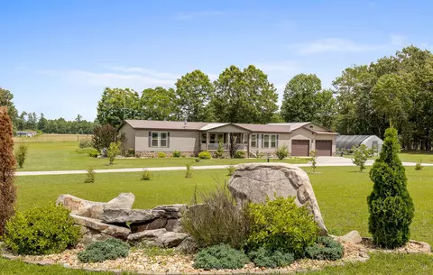 40 County Road 97, Flat Rock, AL 35966