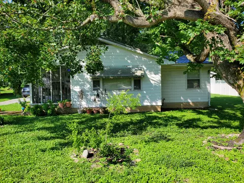 143 Bean St, Soddy Daisy, TN 37379