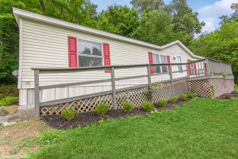 1649 Partridge Ln, Soddy Daisy, TN 37379