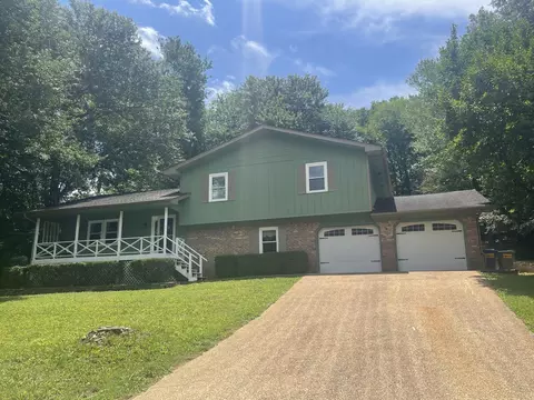 1020 Woodfern Trl, Hixson, TN 37343
