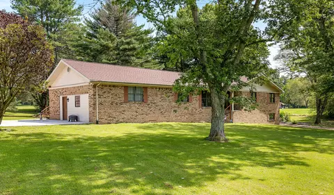 83 County Road 483, Bryant, AL 35958