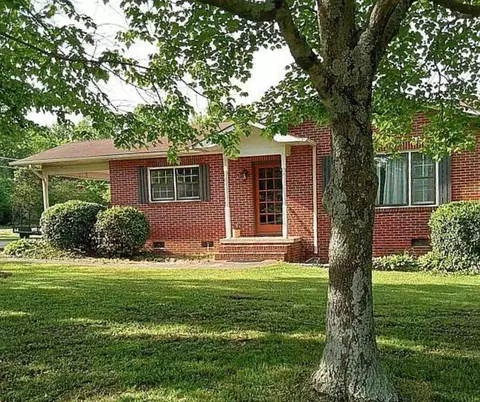 4400 N Emerald Dr, Cohutta, GA 30710