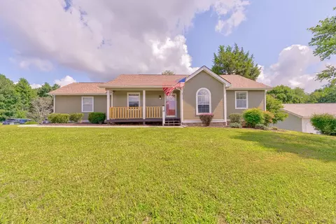 16 Squirrel Cir, Ringgold, GA 30736