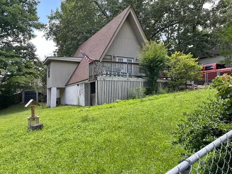932 Wellington Ln, Hixson, TN 37343