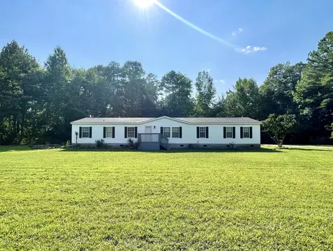 1975 Ledford Rd, Soddy Daisy, TN 37379