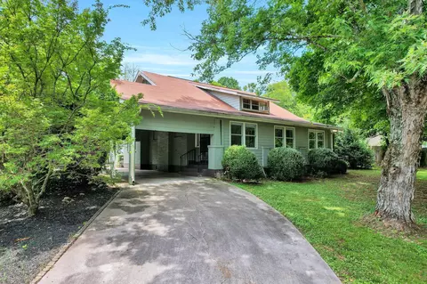 200 New Englewood Rd, Athens, TN 37303