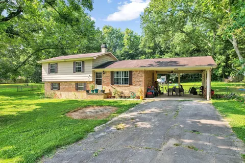 3445 NW Sunray Dr, Cleveland, TN 37312