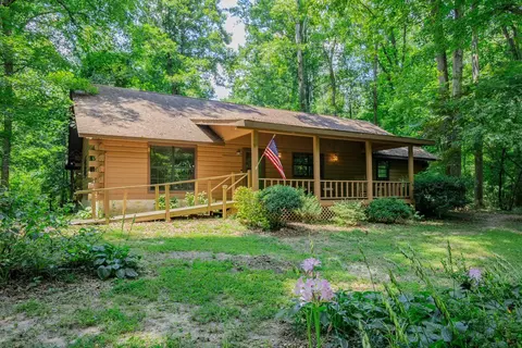 476 Dogwood Rd, Tunnel Hill, GA 30755
