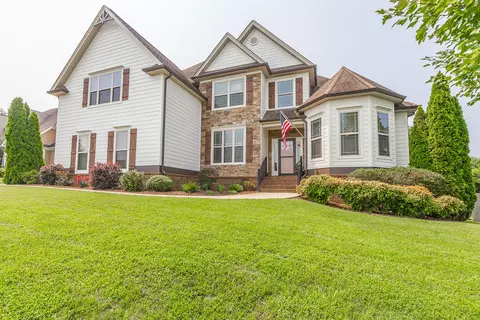 8810 Mckenzie Farm Dr, Ooltewah, TN 37363