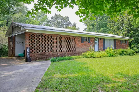 138 Johnson Rd, Summerville, GA 30747