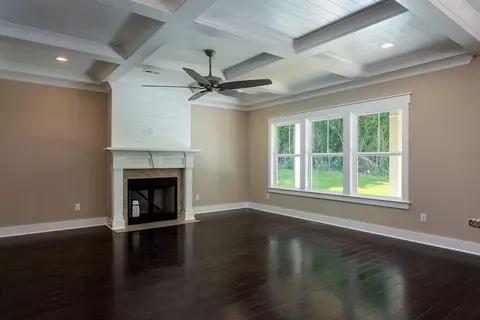 5052 NW Solar Ln, Cleveland, TN 37312