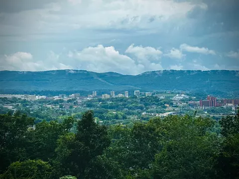 149 N Crest Rd, Chattanooga, TN 37404