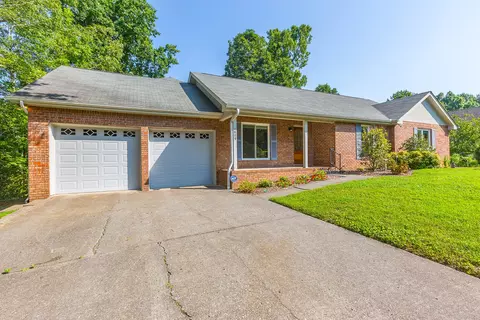 2809 Deerfield Rd, Ooltewah, TN 37363