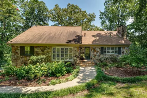 1107 River Hills Dr, Chattanooga, TN 37415