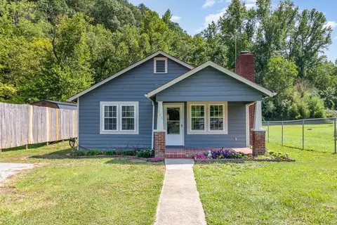 342 Ducktown St, Soddy Daisy, TN 37379