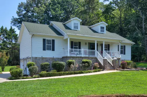 2000 Ketner Cove Rd, Whitwell, TN 37397