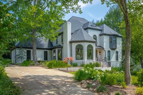109 Sylvan Dr, Lookout Mountain, TN 37350