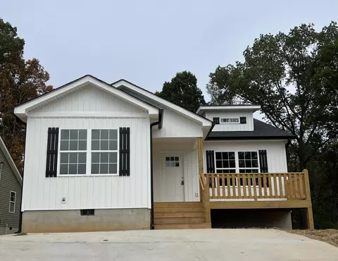 1405 Eastbrook Road Rd, Dalton, GA 30721