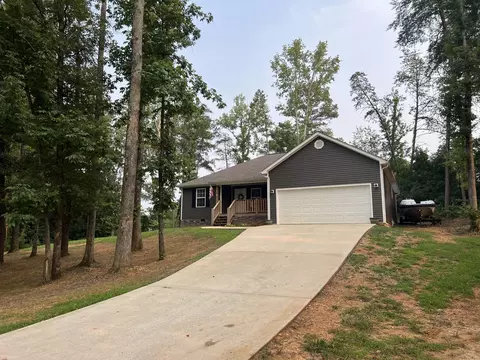 562 Brookhaven Dr, Chatsworth, GA 30705