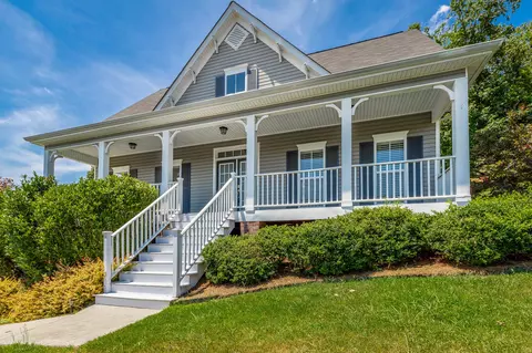 7055 Glen Cove Rd, Ooltewah, TN 37363