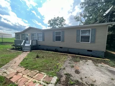 4049 NE Chatata Valley Rd, Charleston, TN 37310
