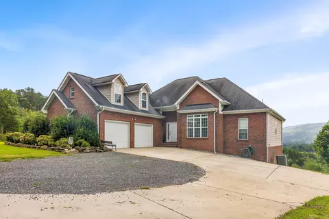 102 Shady Oaks Cv #7 & 8, Dunlap, TN 37327