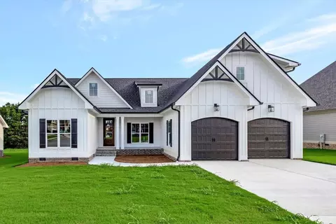 225 Quartz Dr #18, Chickamauga, GA 30707