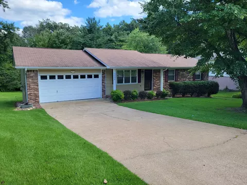 5424 Country Village Dr, Ooltewah, TN 37363