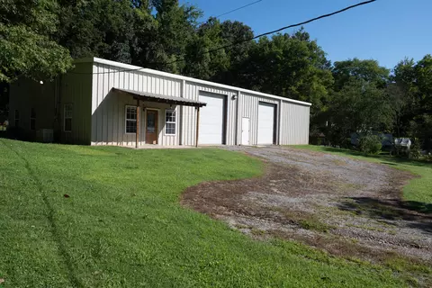 913 Freeman Ave, Bridgeport, AL 35740