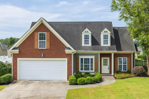 8418 Lexie Ln, Ooltewah, TN 37363
