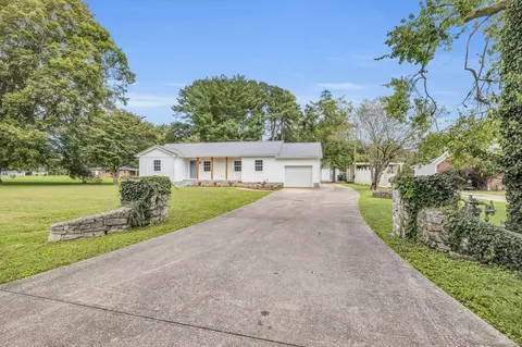 808 Dennis Ave, Jasper, TN 37347