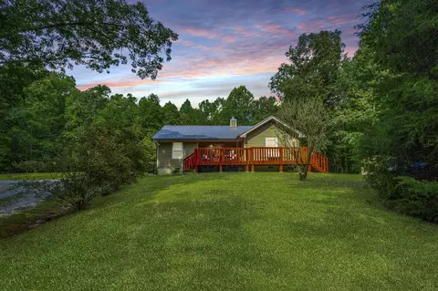 1006 W Schmitt Rd, Rossville, GA 30741