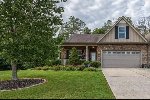 84 Trade Wind Dr, Fort Oglethorpe, GA 30742