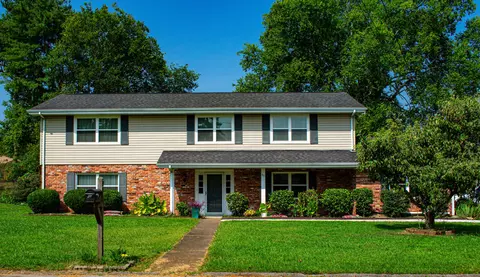 93 Edgewood Cir, Fort Oglethorpe, GA 30742
